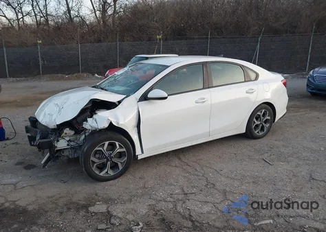 2020 Kia Forte Lxs z USA, uszkodzony, nr VIN 3KPF24AD5LE145060